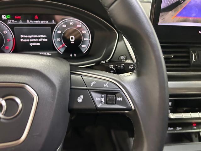 Used 2025 Audi Q5 2.0T Premium w/ Convenience Plus Package AWD/4WD image 18
