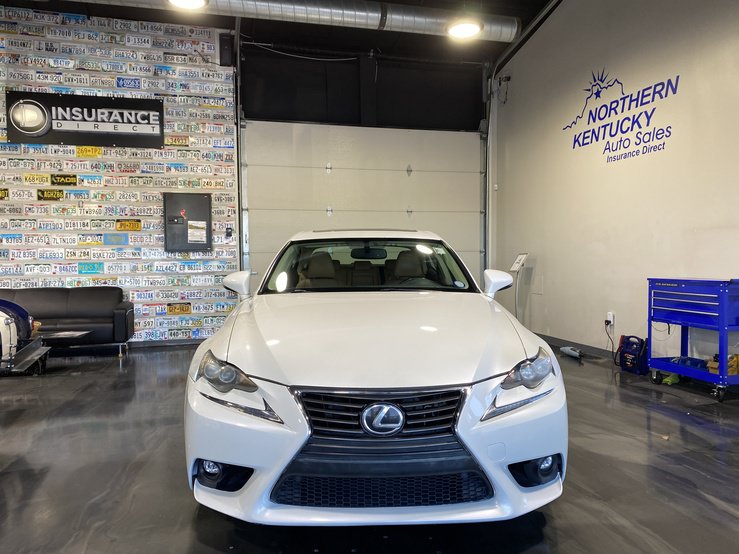Used 2015 Lexus IS 250 w/ Navigation System Package RWD image 2
