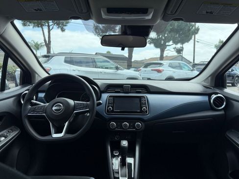 Used 2025 Nissan Versa SV FWD image 29