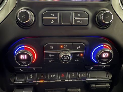 Used 2021 Chevrolet Silverado 1500 LT w/ Texas Edition Plus image 18