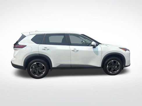 Used 2025 Nissan Rogue SV FWD image 16