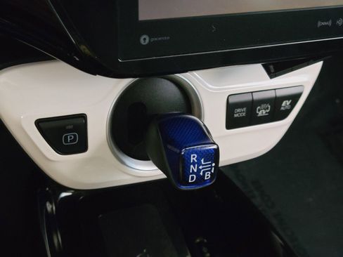 Used 2019 Toyota Prius Prime Premium w/ Carpet Mat Package FWD image 23