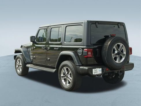 Used 2021 Jeep Wrangler Unlimited Sahara w/ LED Lighting Group AWD/4WD image 6