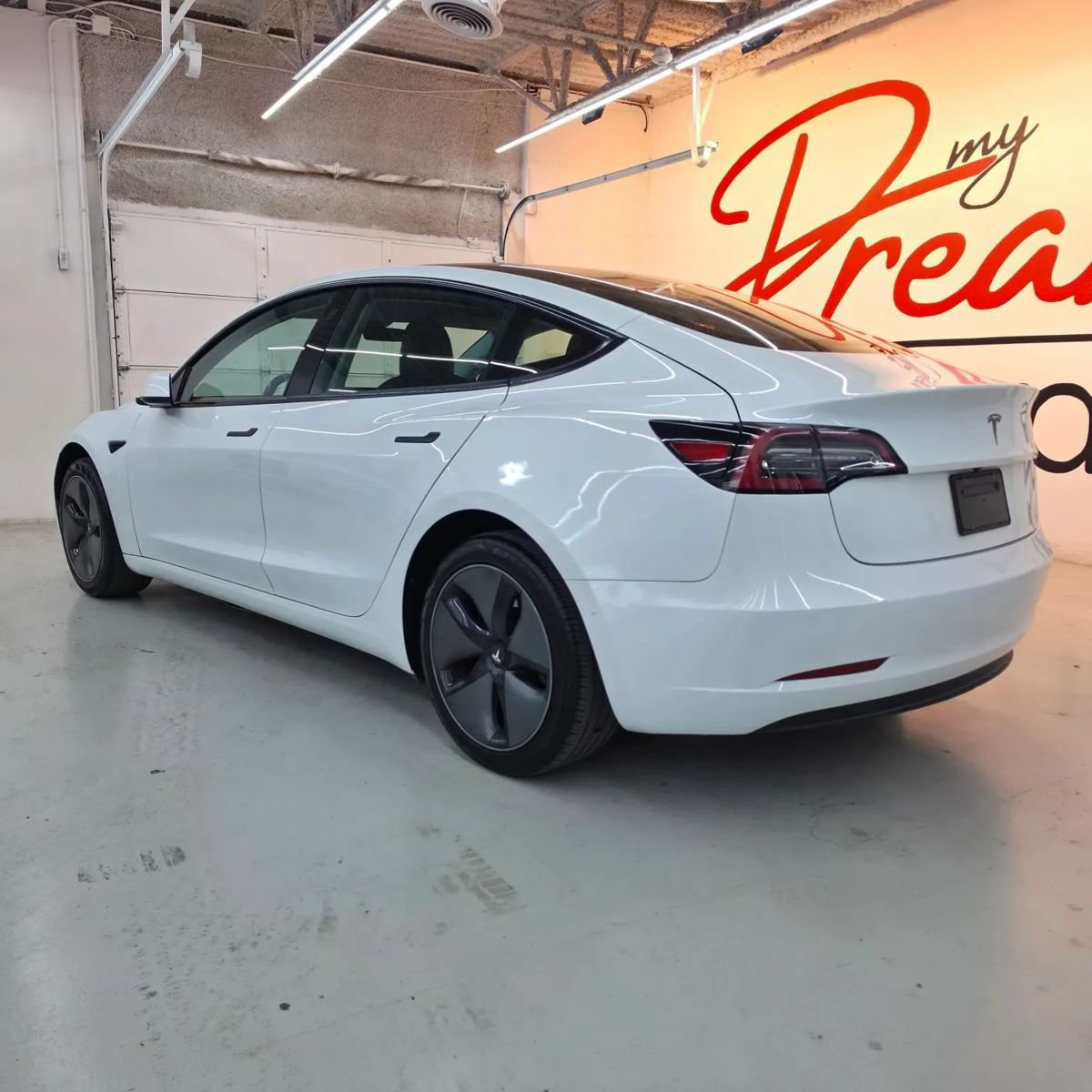 Used 2023 Tesla Model 3 Standard Range RWD image 4