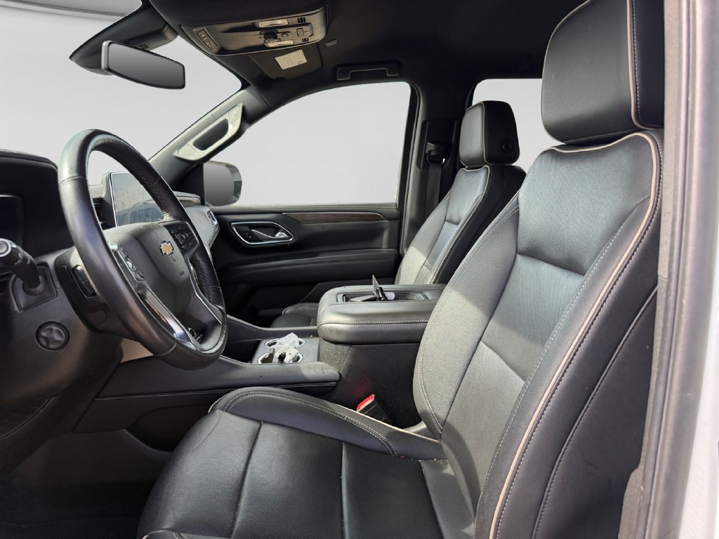 Used 2022 Chevrolet Suburban Premier AWD/4WD image 20