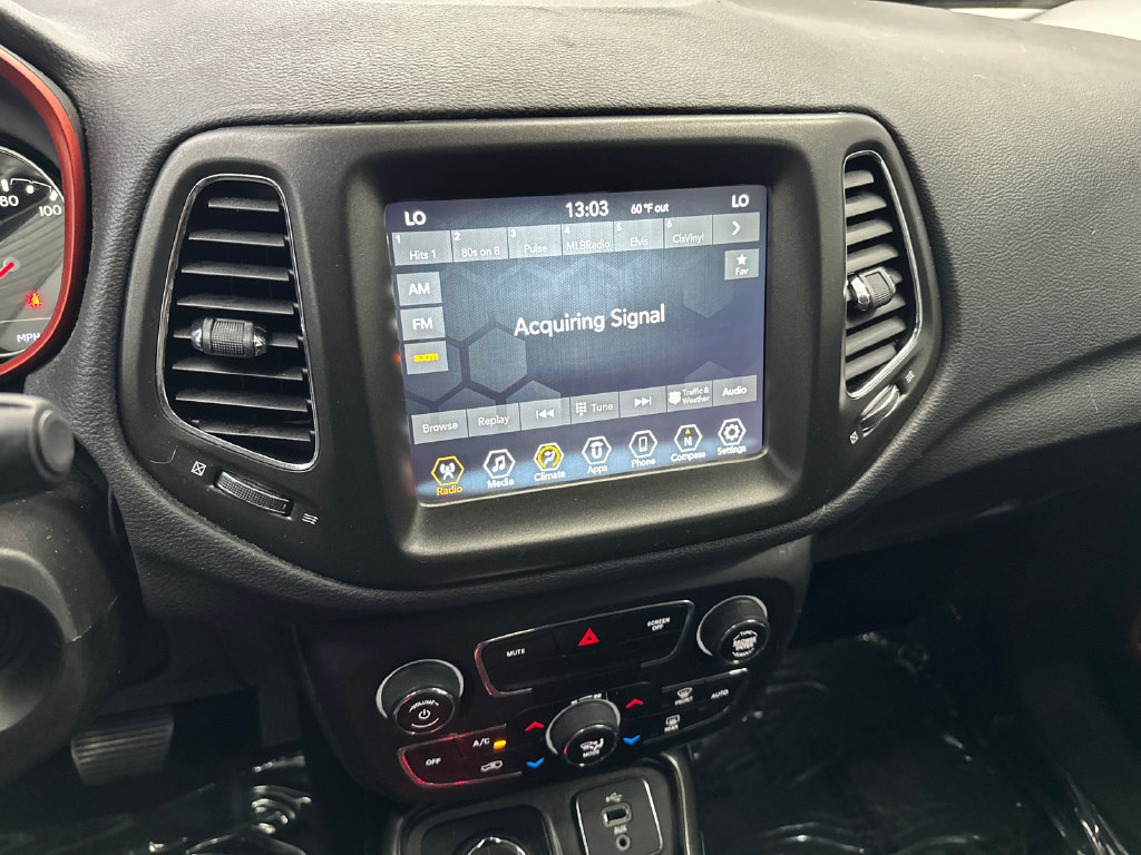 Used 2018 Jeep Compass Trailhawk AWD/4WD image 27