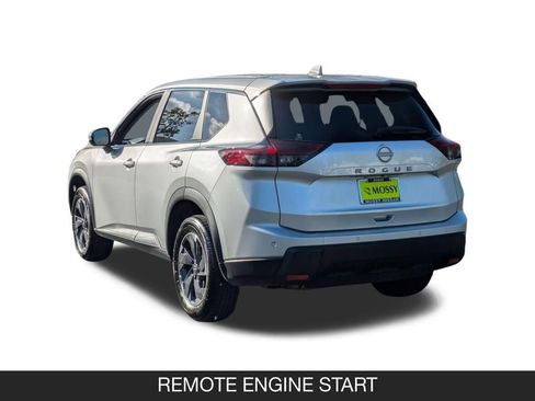 Used 2025 Nissan Rogue SV FWD image 7
