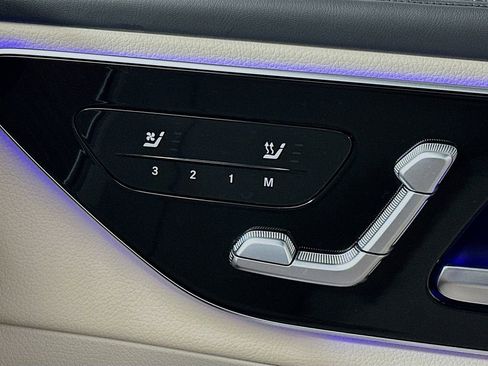 Used 2023 Mercedes-Benz GLC 300 4MATIC image 23