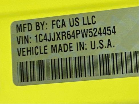 Used 2023 Jeep Wrangler Unlimited Rubicon 4xe AWD/4WD image 34