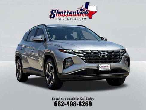Used 2024 Hyundai Tucson SEL FWD image 3