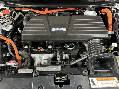 Used 2021 Honda CR-V Touring image 11