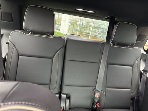 Used 2021 GMC Yukon SLT w/ SLT Luxury Plus Package image 15