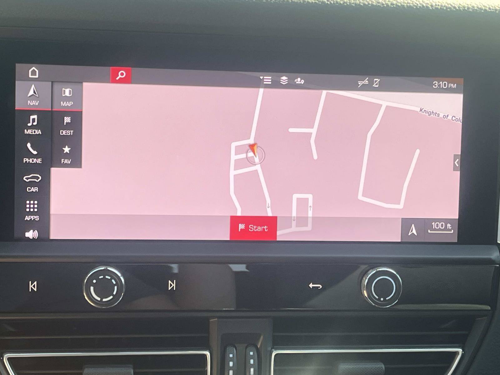 Used 2024 Porsche Macan AWD/4WD image 32