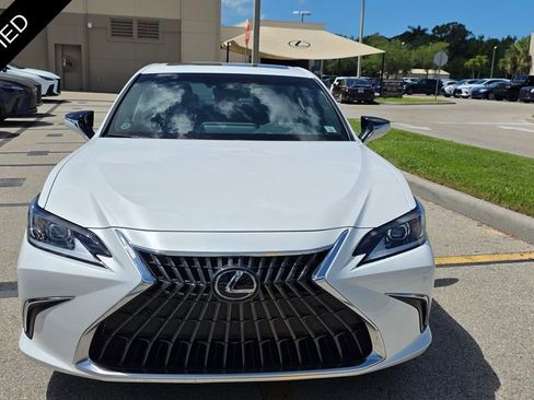 Used 2024 Lexus ES 350 w/ Premium Package FWD image 2