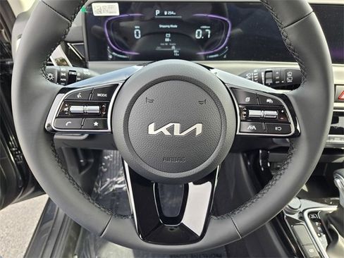 New 2026 Kia Seltos S image 17