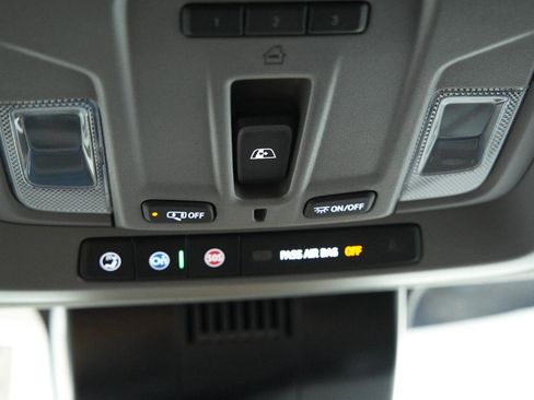 New 2025 GMC Sierra 2500 SLE w/ SLE Value Package; image 36