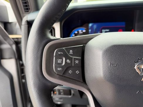 Used 2024 Ford Bronco Outer Banks image 11