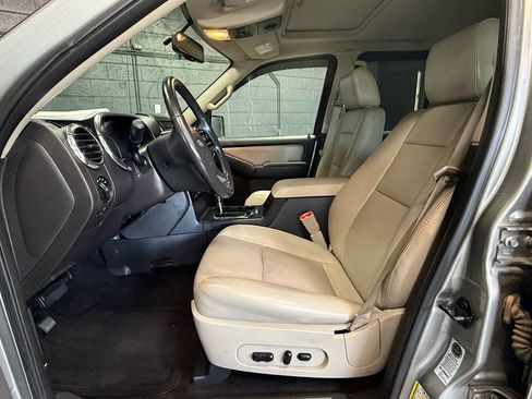 Used 2008 Ford Explorer XLT AWD/4WD image 9