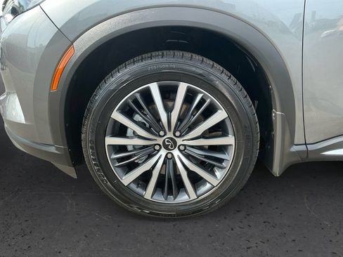 Used 2023 INFINITI QX60 Sensory AWD/4WD image 13