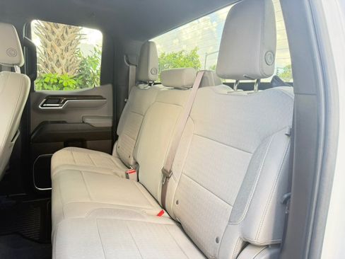 Used 2023 GMC Sierra 1500 SLE RWD image 39