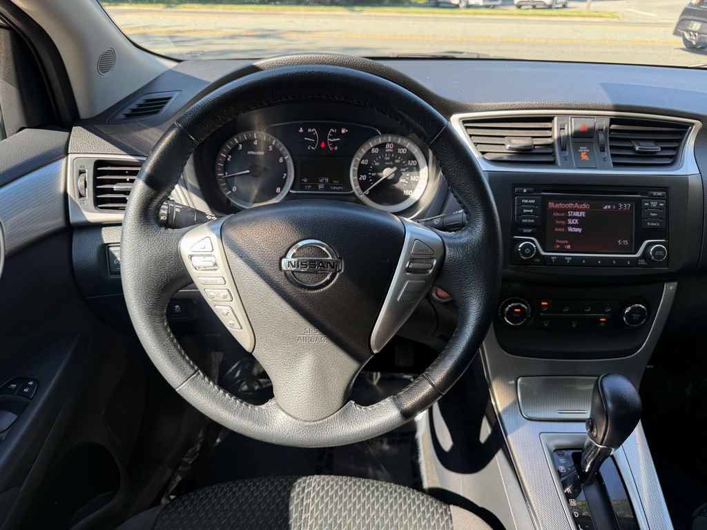Used 2015 Nissan Sentra SR FWD image 16