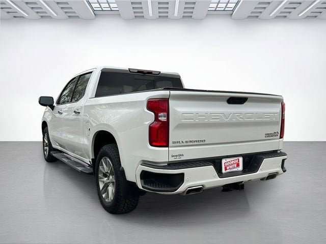 Used 2022 Chevrolet Silverado 1500 High Country w/ Safety Package II AWD/4WD image 6