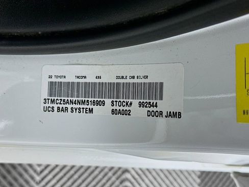 Used 2022 Toyota Tacoma SR image 6