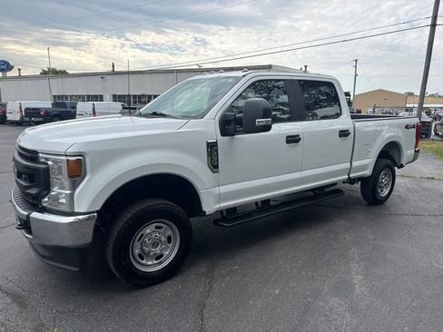 Used 2022 Ford F250 XL w/ Power Equipment Group AWD/4WD image 2