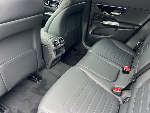 New 2026 Mercedes-Benz GLC 300 4MATIC image 4