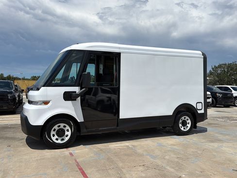 Used 2024 Chevrolet Brightdrop 400 w/ Commercial Equipment Package AWD/4WD image 2