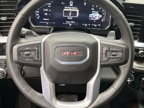 Certified 2026 GMC Sierra 1500 Elevation w/ X31 Off-Road Package AWD/4WD image 17