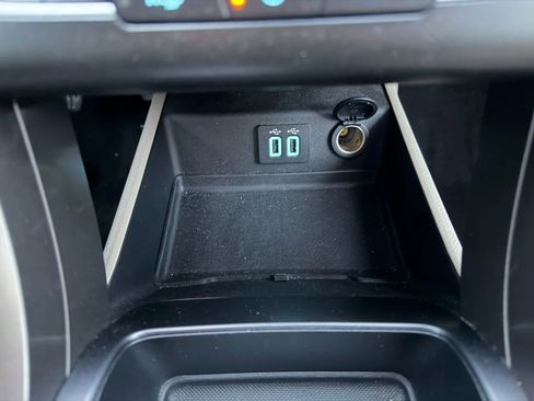 Used 2020 Ford Fusion SE image 22