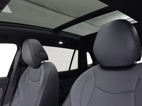 New 2026 Volkswagen Tiguan SE R-Line AWD/4WD image 13