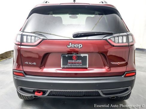 Used 2021 Jeep Cherokee Trailhawk AWD/4WD image 7
