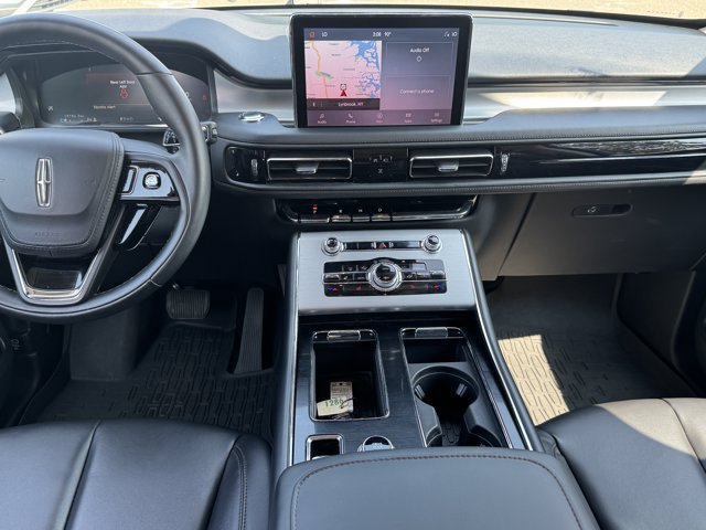 Used 2023 Lincoln Aviator AWD w/ Elements Package image 17