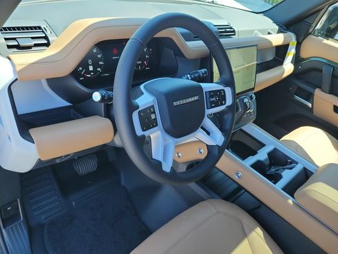 New 2026 Land Rover Defender 110 X-Dynamic SE AWD/4WD image 24