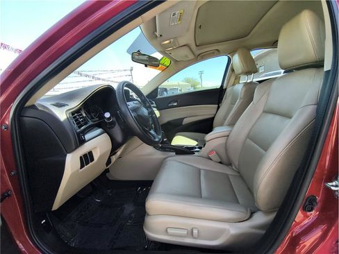 Used 2017 Acura ILX FWD image 9