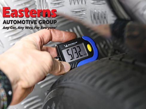 Used 2025 Toyota Corolla LE image 28