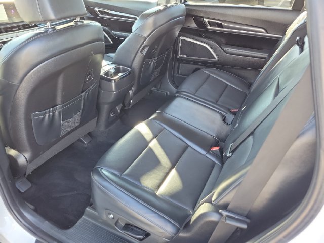 Used 2023 Kia Telluride LX FWD image 25