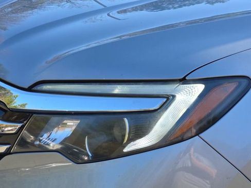 Used 2017 Honda Pilot Touring image 46