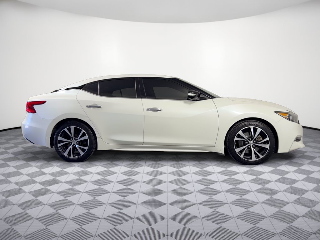 Used 2017 Nissan Maxima Platinum FWD image 8
