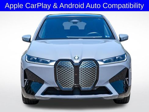 Used 2023 BMW iX xDrive50 w/ Sport Package AWD/4WD image 11