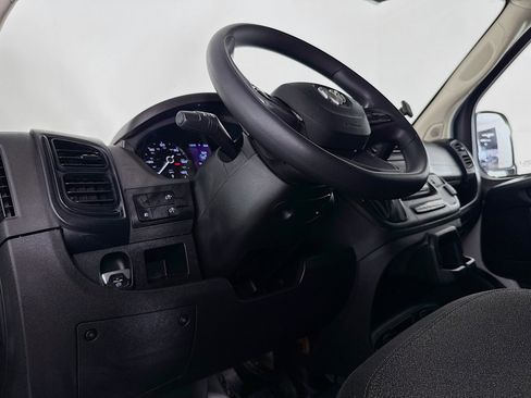 Used 2025 RAM ProMaster 2500 w/ Safety Group FWD image 22