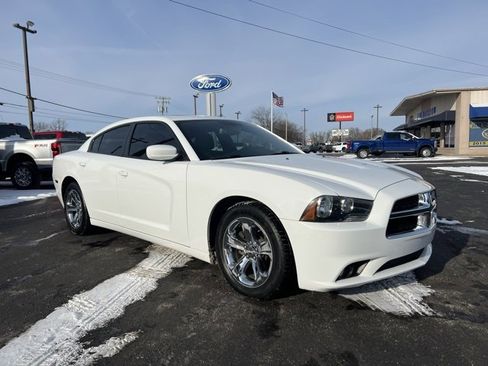 Used 2012 Dodge Charger SXT Plus image 5