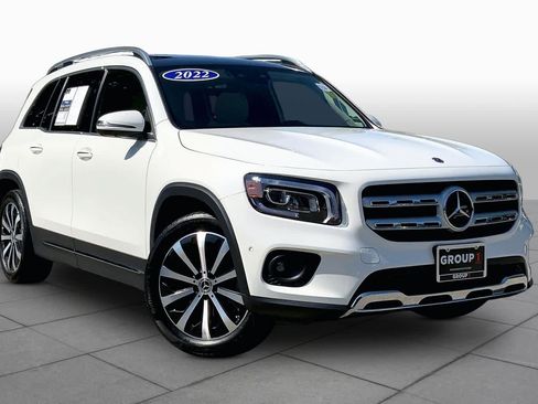 Certified 2022 Mercedes-Benz GLB 250 4MATIC image 3