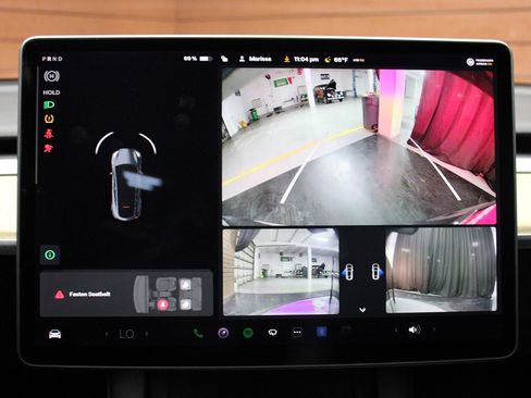 Used 2021 Tesla Model Y Long Range image 11