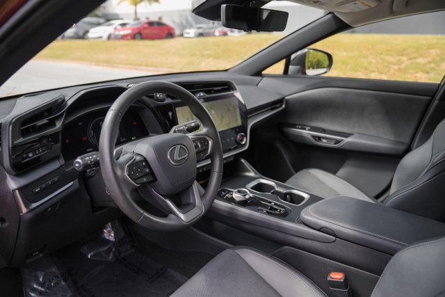 Used 2024 Lexus RZ 450e Premium w/ Technology Package AWD/4WD image 17