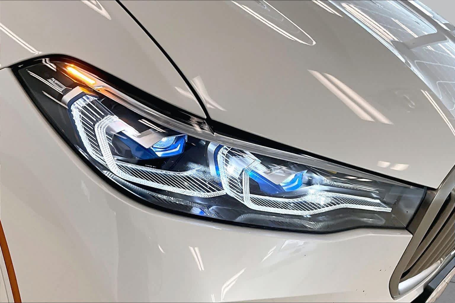Used 2022 BMW X7 M50i AWD/4WD image 27