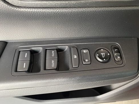 Used 2025 Honda CR-V Sport image 20