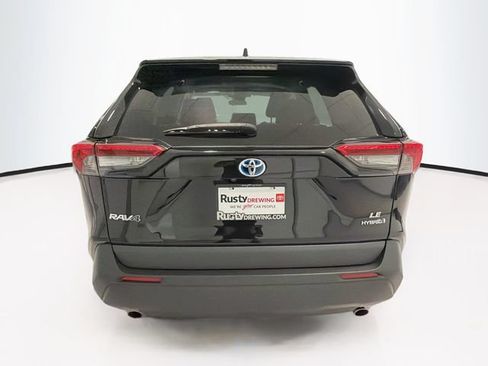 Certified 2023 Toyota RAV4 LE AWD/4WD image 5